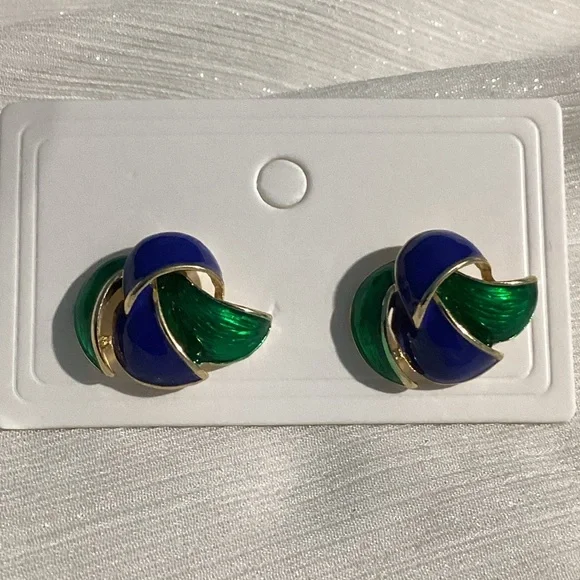 🌸 2 Pairs of Vibrant Colored GoldTone Acrylic Glossy Earrings